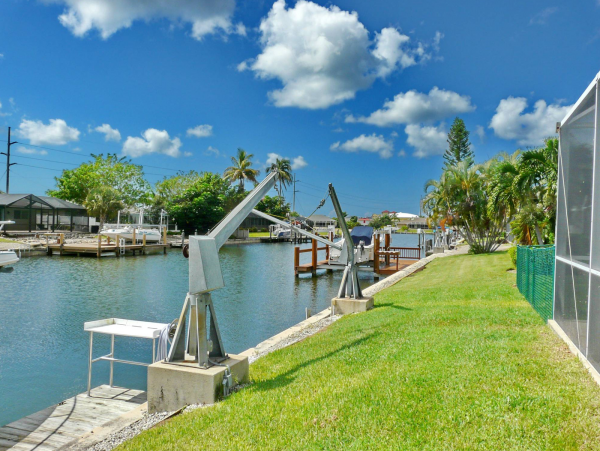 Marco Island Vacation Rental Home Three Bedrooms Sleeps 7