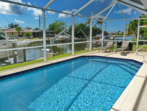 Marco Island Vacation Rental Home Three Bedrooms Sleeps 7