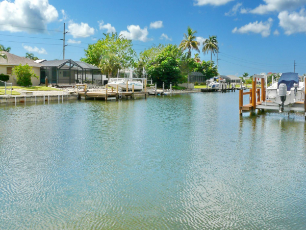 Marco Island Vacation Rental Home Three Bedrooms Sleeps 7