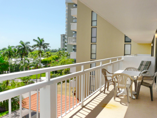 Two bedroom Beach front Condo In Marco Island