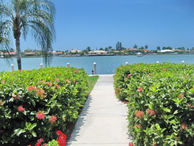 Marco Island Condo 910224