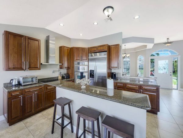 Marco Island Vacation Home Sleeps Eight Guests