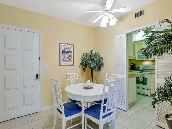 Marco Island One Bedroom Vacation Condo Sleeps Two Guests