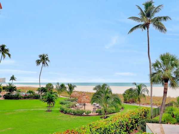 Marco Island One Bedroom Vacation Condo Sleeps Two Guests