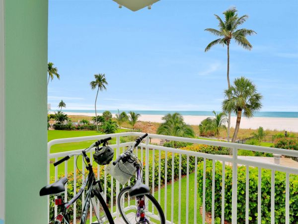 Marco Island One Bedroom Vacation Condo Sleeps Two Guests