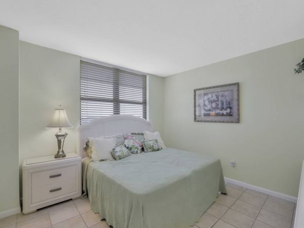 Gulf View Two Bedroom Vacation Rental Condo in Marco Island