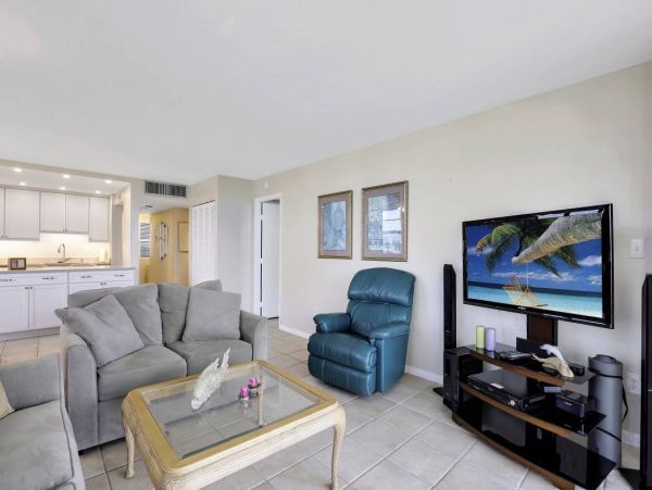 Gulf View Two Bedroom Vacation Rental Condo in Marco Island
