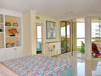 Marco Island Condo 910236