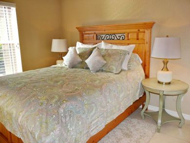 Marco Island Home 910243