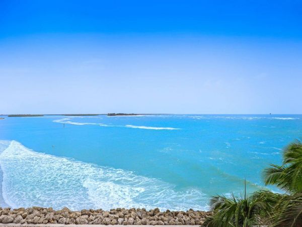 Luxury Marco Island Vacation Condo on Beach Full Gulf Views