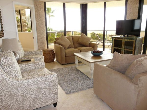 One Of The Few Three Bedroom Rentals on Marco Island
