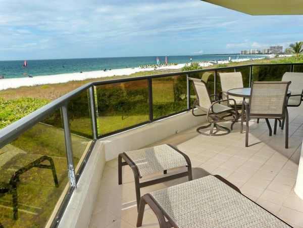 One Of The Few Three Bedroom Rentals on Marco Island