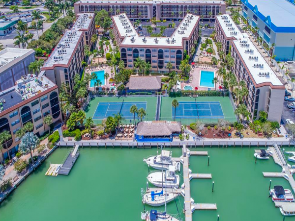 1 Bedroom Condo with Balcony