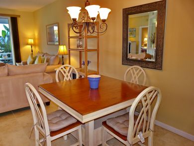 Marco Island Condo 910256