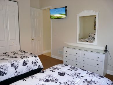 Marco Island Vacation Home Sleeps Eight Guests. Marco Island Vacation Home Sleeps Eight Guests.