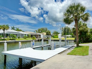 Marco Island Vacation Home Sleeps Eight Guests. Marco Island Vacation Home Sleeps Eight Guests.