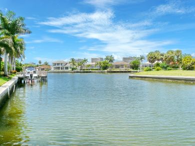 Marco Island Vacation Home Sleeps Eight Guests. Marco Island Vacation Home Sleeps Eight Guests.