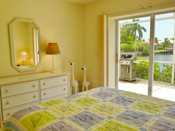 Three Bedroom, 2.5 Bathroom House in Marco Island