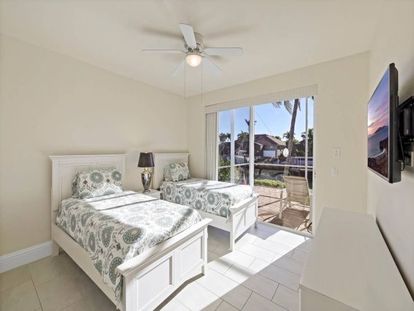 Marco Island Luxury Vacation Home Sleeps Ten Guests.