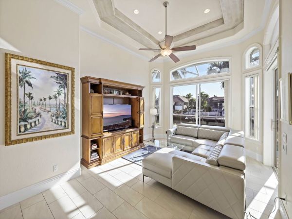 Marco Island Luxury Vacation Home Sleeps Ten Guests.