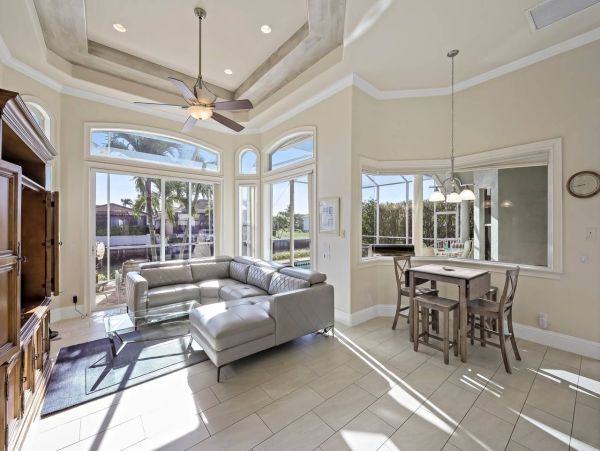 Marco Island Luxury Vacation Home Sleeps Ten Guests.