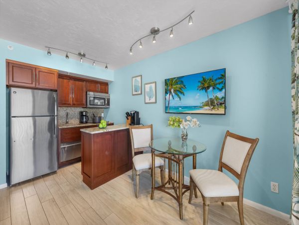 Marco Island Beachfront Condo - Romantic Gulf View Vacation Rental for Two