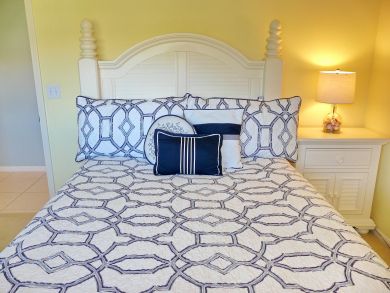 Marco Island Condo 910272