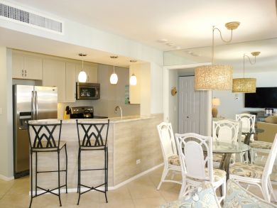 Marco Island Condo 910273