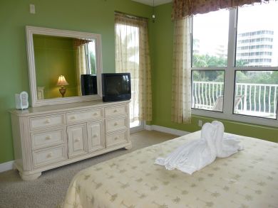 Marco Island Condo 910275