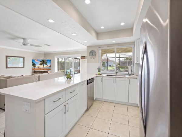 NEW ARRIVAL Marco Island Vacation Home Call Today