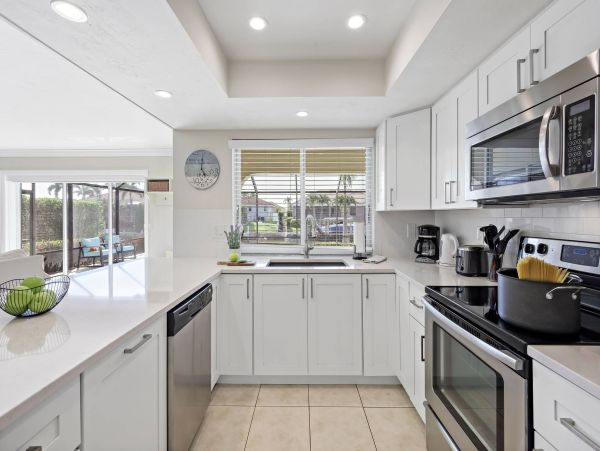 NEW ARRIVAL Marco Island Vacation Home Call Today