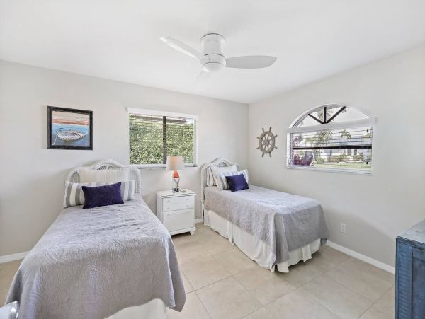NEW ARRIVAL Marco Island Vacation Home Call Today
