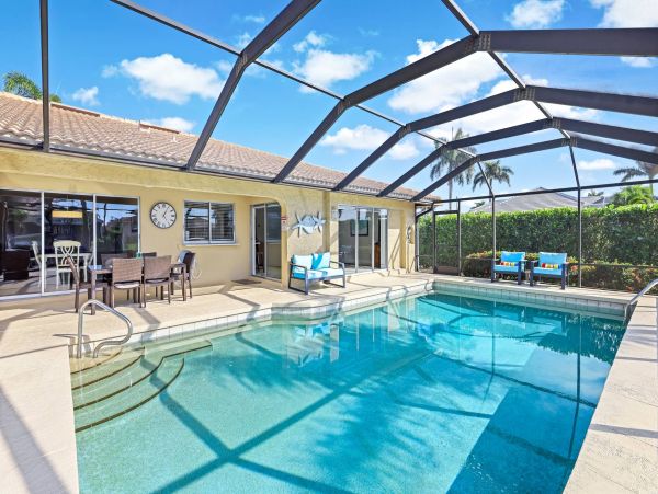 NEW ARRIVAL Marco Island Vacation Home Call Today