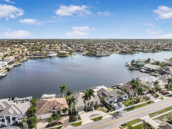 Marco Island Home Away from Home with Bay View