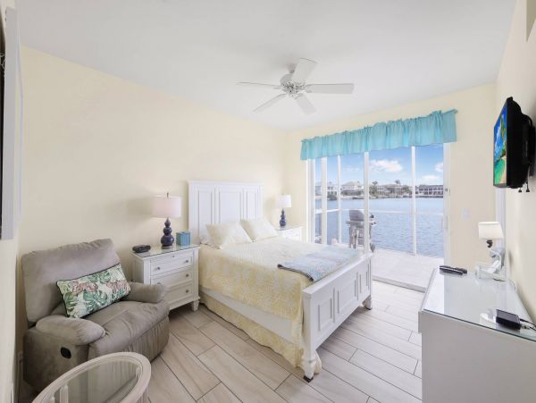 Marco Island Home Away from Home with Bay View