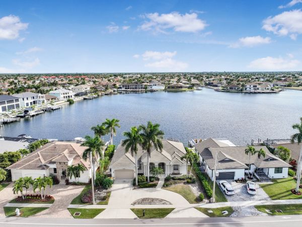 Marco Island Home Away from Home with Bay View