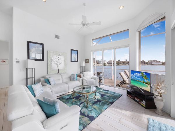 Marco Island Home Away from Home with Bay View