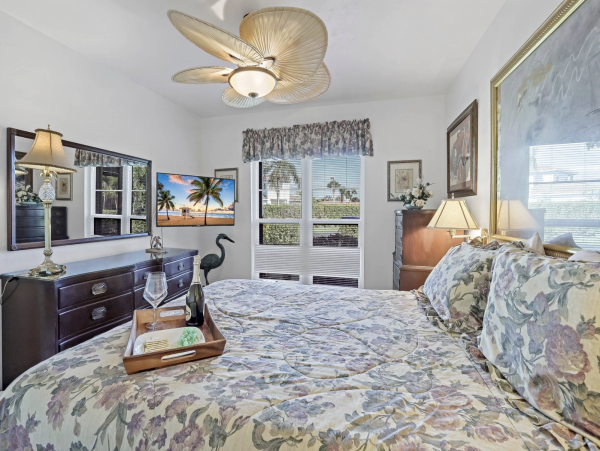Walk to Beach Ground Level Corner Unit