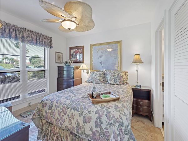 Walk to Beach Ground Level Corner Unit