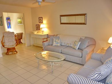 Marco Island Condo 910286