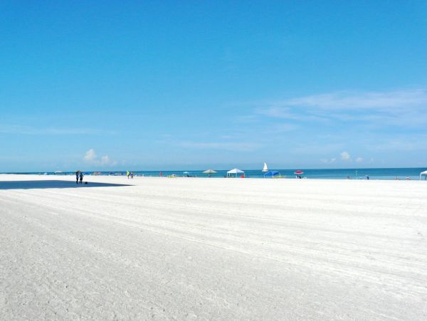 Short Walk to Beach Marco Island Vacation One Bedroom Condo