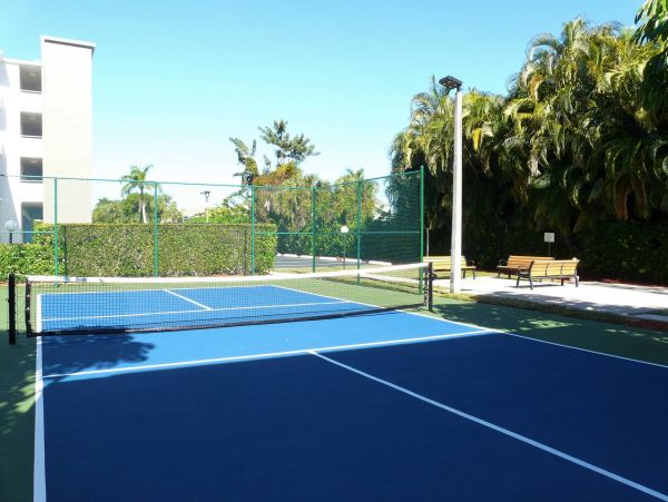 Short Walk to Beach Marco Island Vacation One Bedroom Condo