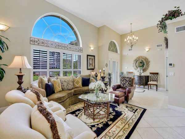 Marco Island Luxury Vacation Rental Home Sleeps 6 Canal View