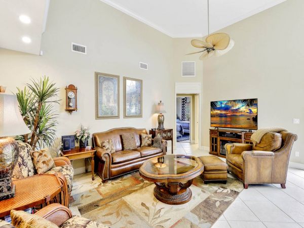 Marco Island Luxury Vacation Rental Home Sleeps 6 Canal View