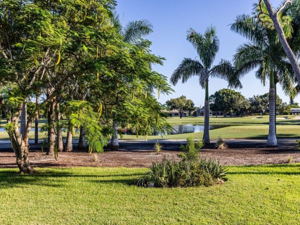 Marco Island Vacation Rental - Luxury 2-Bedroom Beach House with Pool & Golf Views