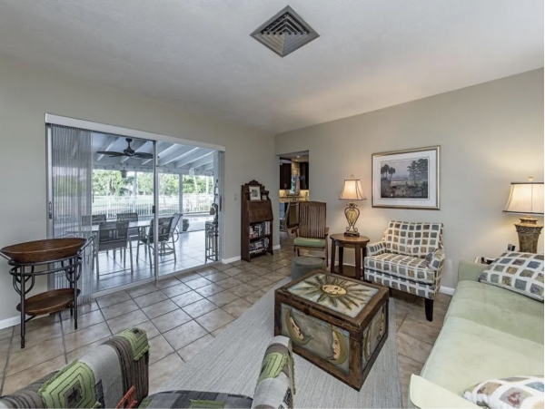 Marco Island Vacation Rental - Luxury 2-Bedroom Beach House with Pool & Golf Views