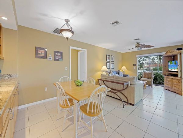 Marco Island Canal Front 3 Bedrooms Home with Caged Pool