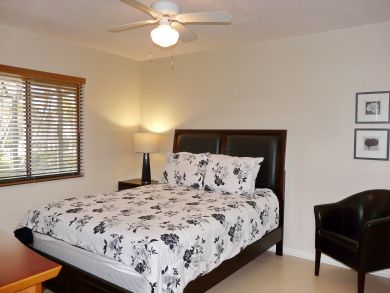 Marco Island Luxury at Its Best Walk to Dining.