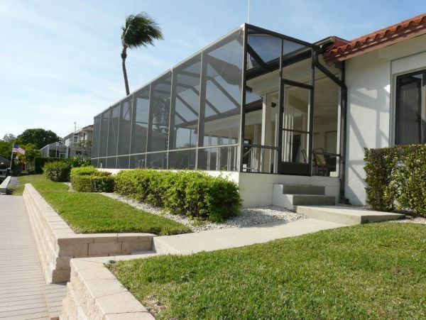 Waterfront Villa With Guest House