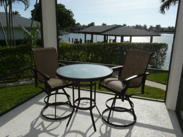 Waterfront Villa With Guest House